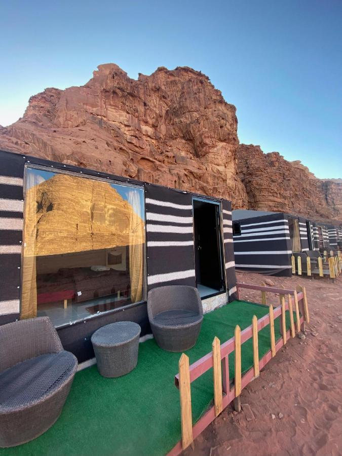 Wadi Rum Moon Light Camp Exteriör bild